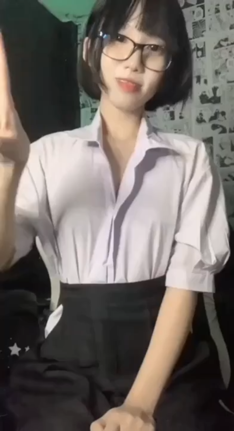 Cute lại còn nhiều nước ?